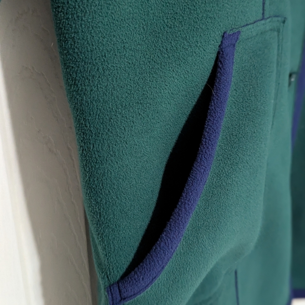 Susan Graver Dark Green/Navy Bonded Polar Fleece (Pea coat Style) Coat W/ Hood - Picture 4 of 11